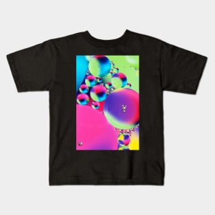 Colorful close up of oil drops in water Kids T-Shirt